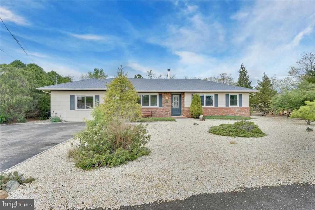 11 Cove Road West Bayville, NJ 08721 - Photo 3 of 36 Gallery Image 3