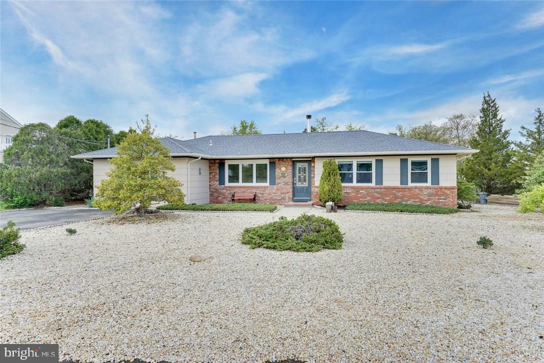 11 Cove Road West Bayville, NJ 08721 - Photo 5 of 36 Gallery Image 5