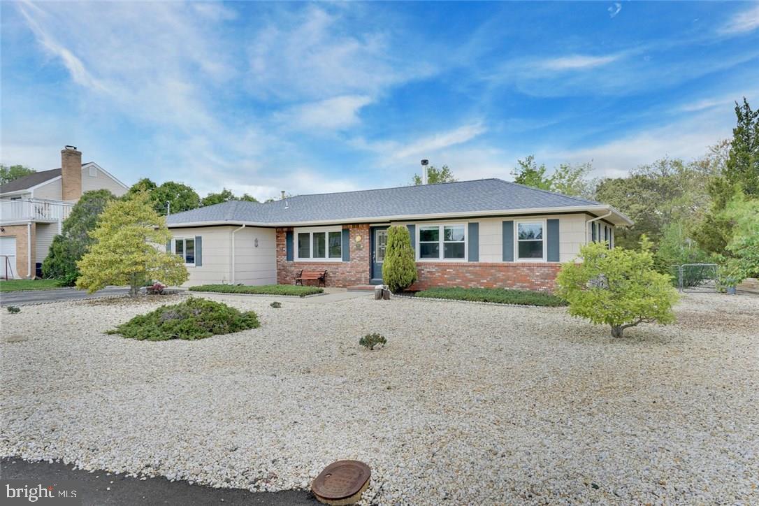 11 Cove Road West Bayville, NJ 08721 - Photo 8 of 36 Gallery Image 8