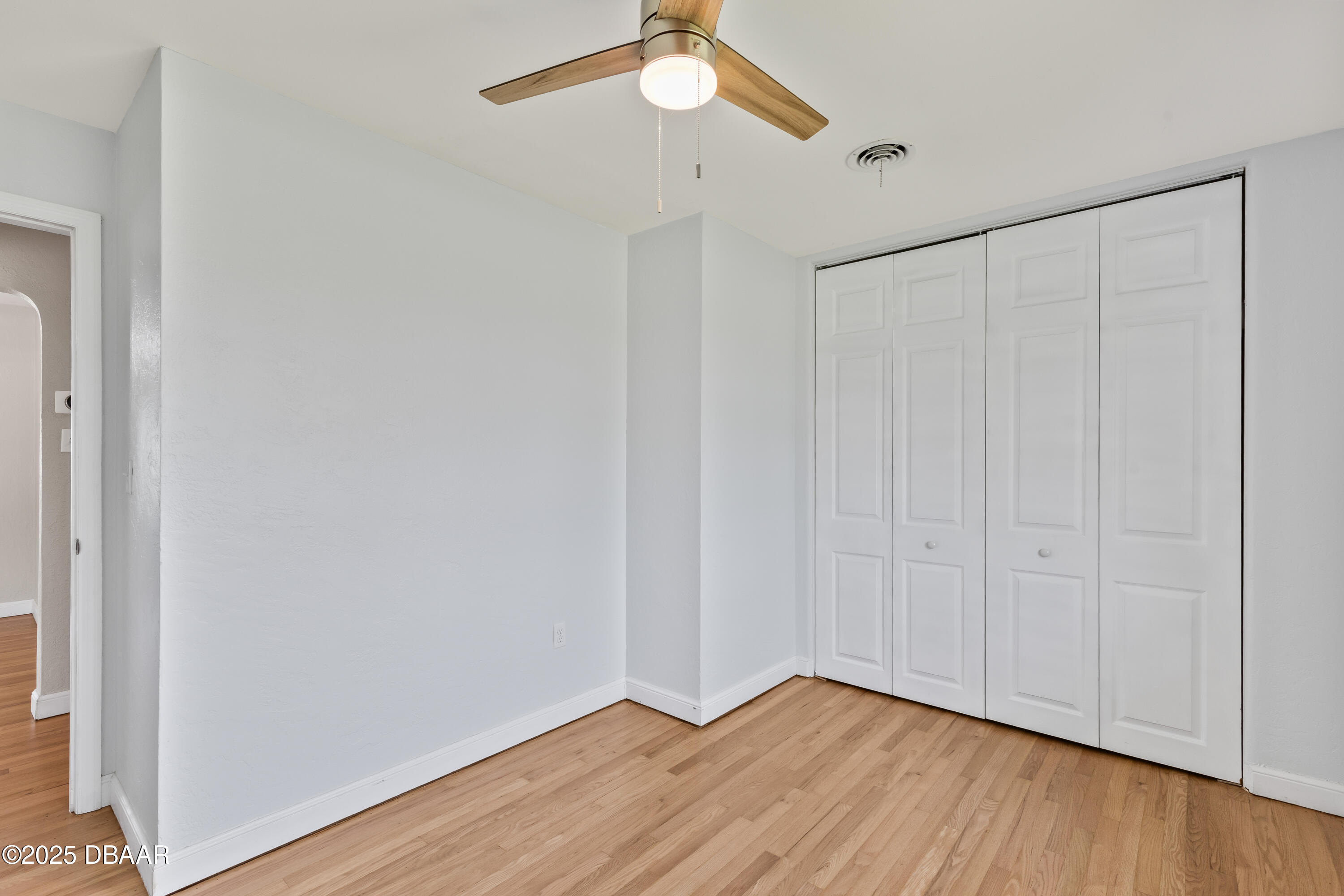 141 Reef Road South Daytona, FL 32119 - Photo 12 of 48 KBRE9728