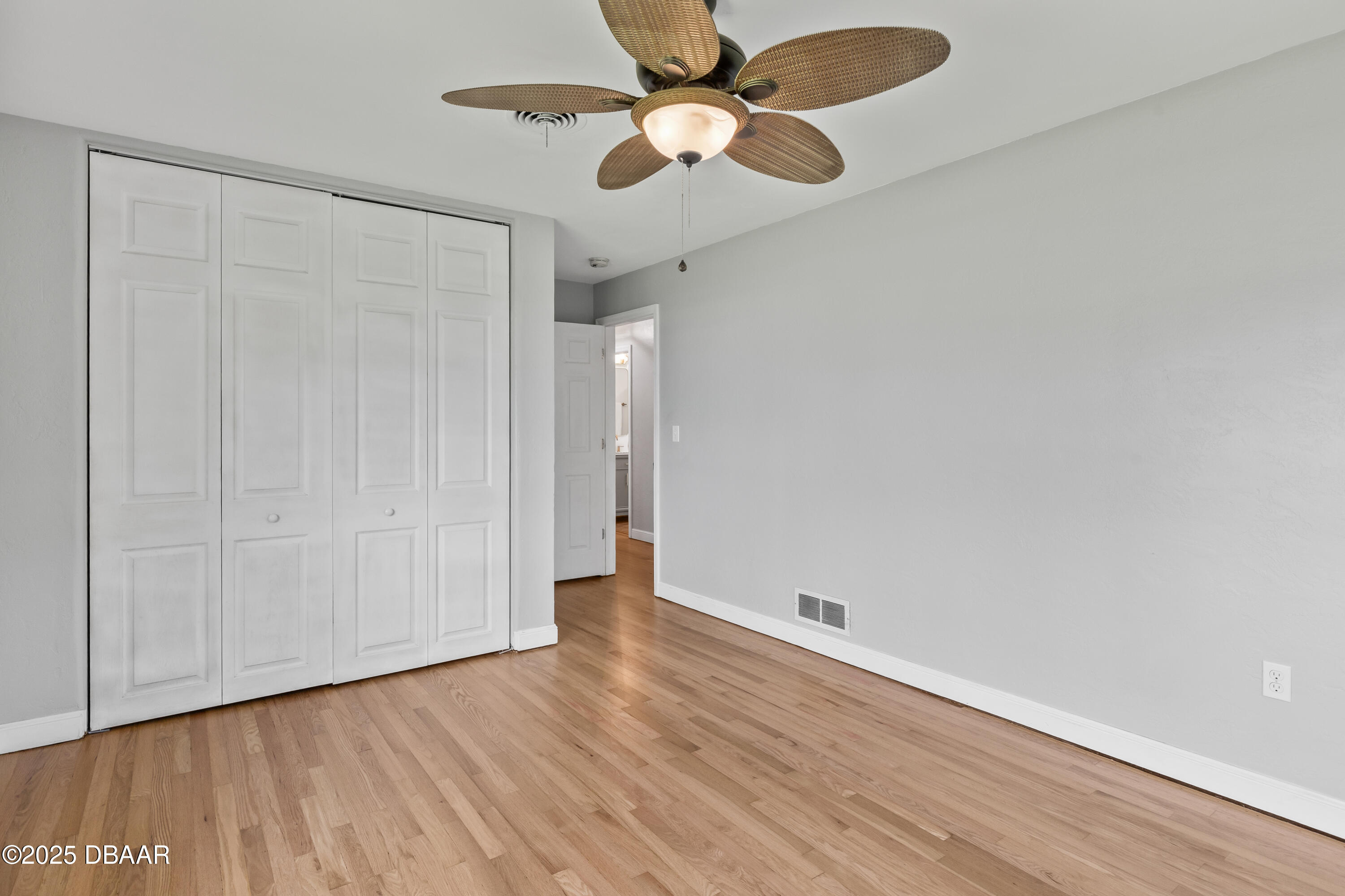 141 Reef Road South Daytona, FL 32119 - Photo 14 of 48 KBRE9743