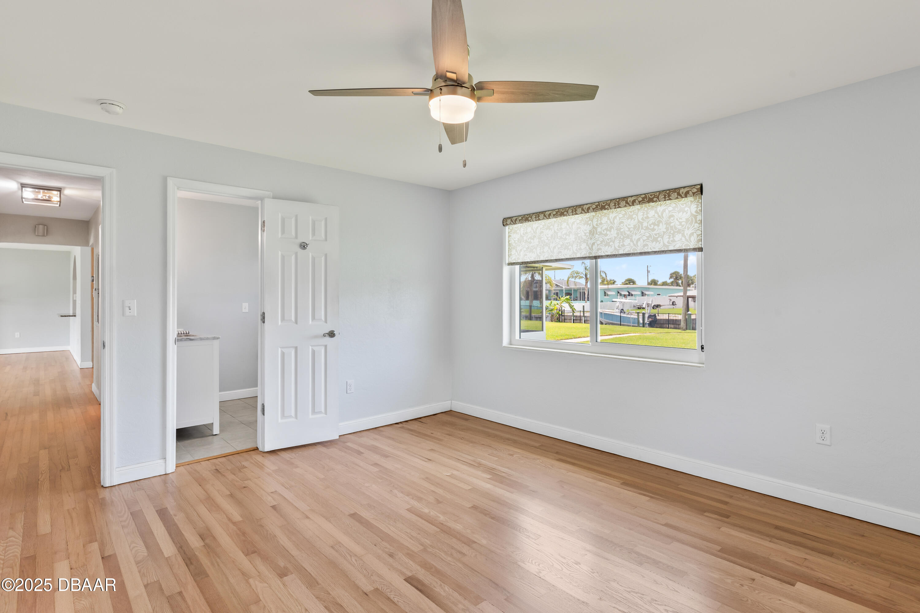 141 Reef Road South Daytona, FL 32119 - Photo 17 of 48 KBRE9754
