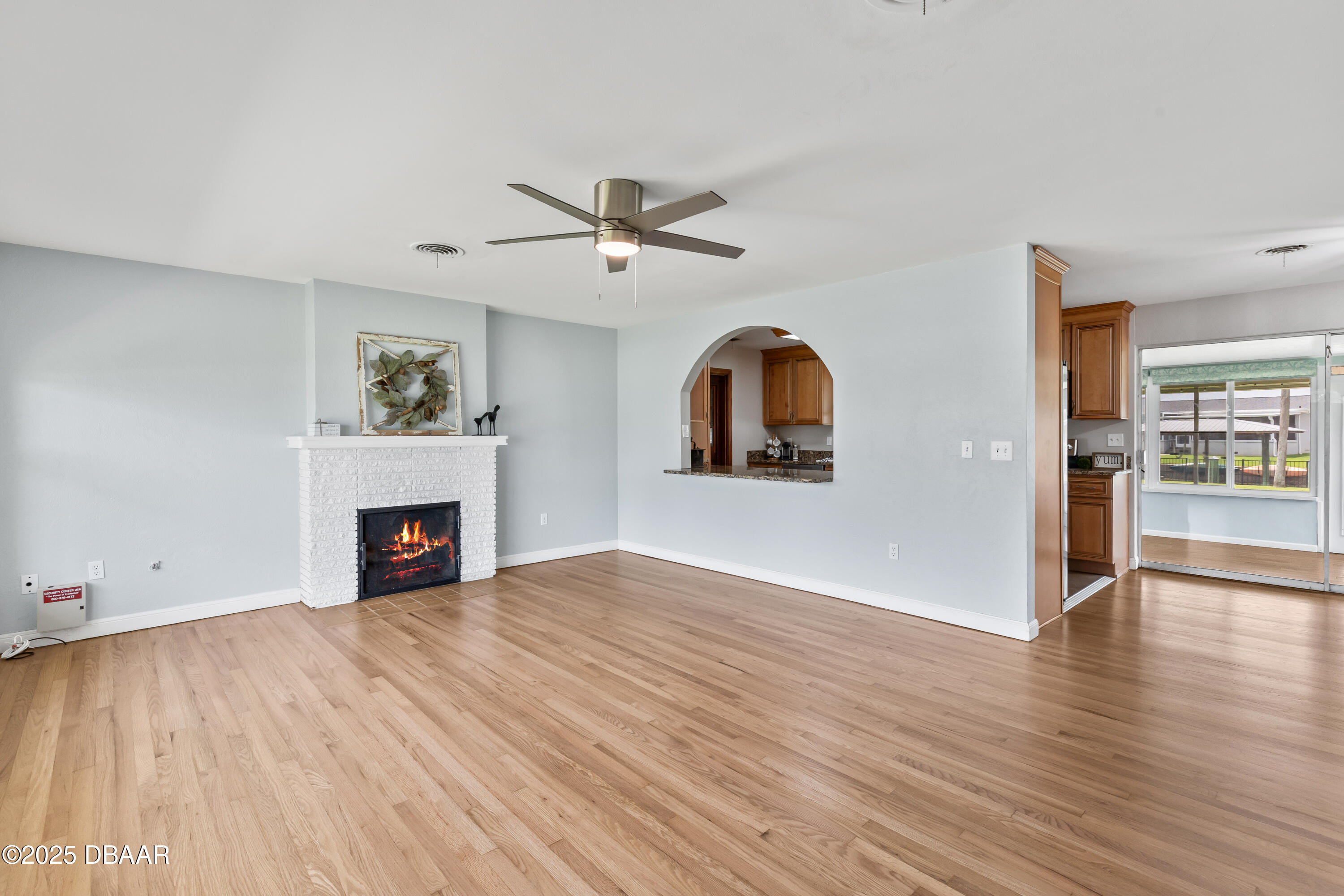 141 Reef Road South Daytona, FL 32119 - Photo 3 of 48 KBRE9553