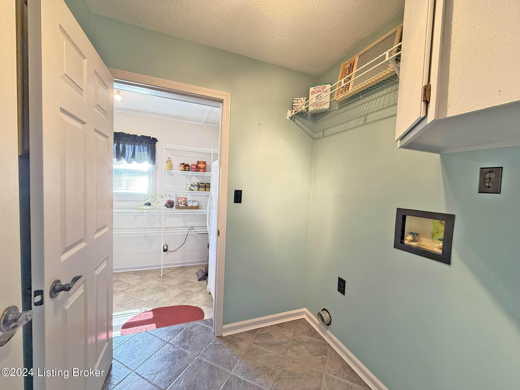 1375 Cross Keys Road Shelbyville, KY 40065 - Photo 19 of 44 Laundry Room