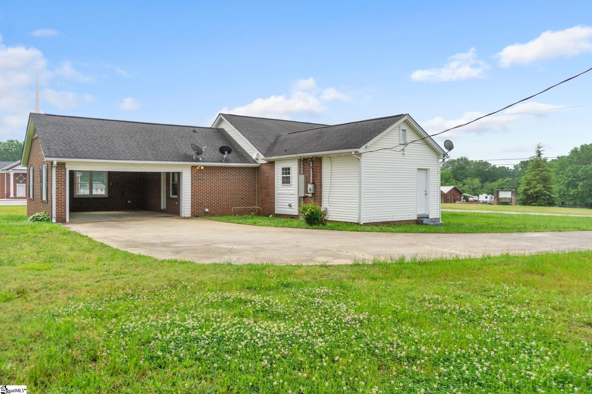 5601 Highway 81 Williamston, SC 29697 - Photo 23 of 25