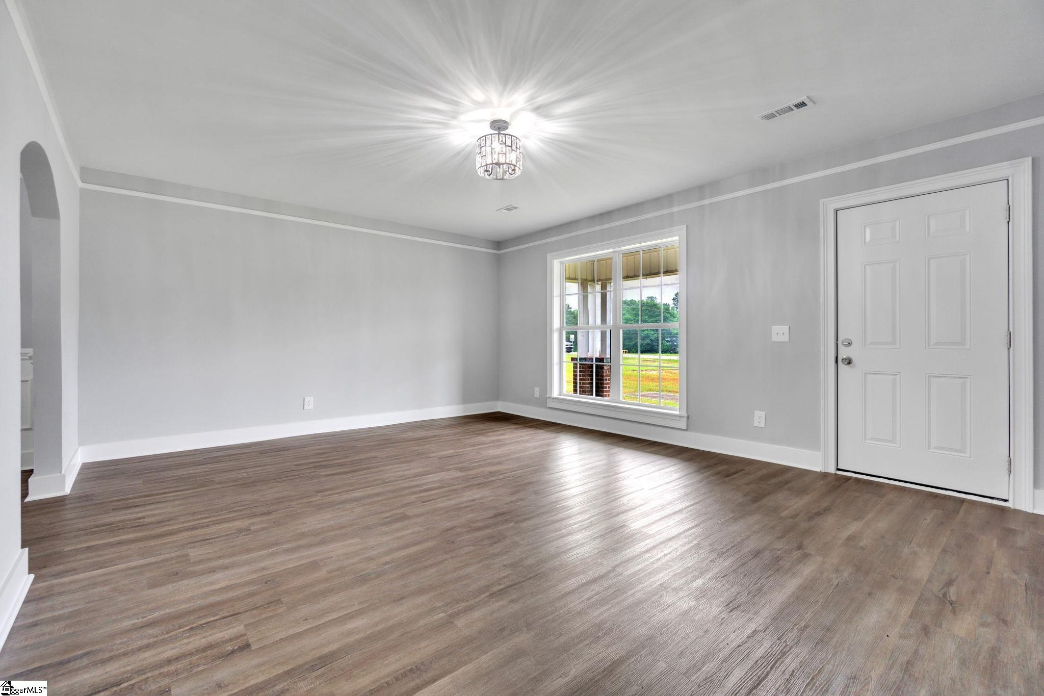 5601 Highway 81 Williamston, SC 29697 - Photo 5 of 25