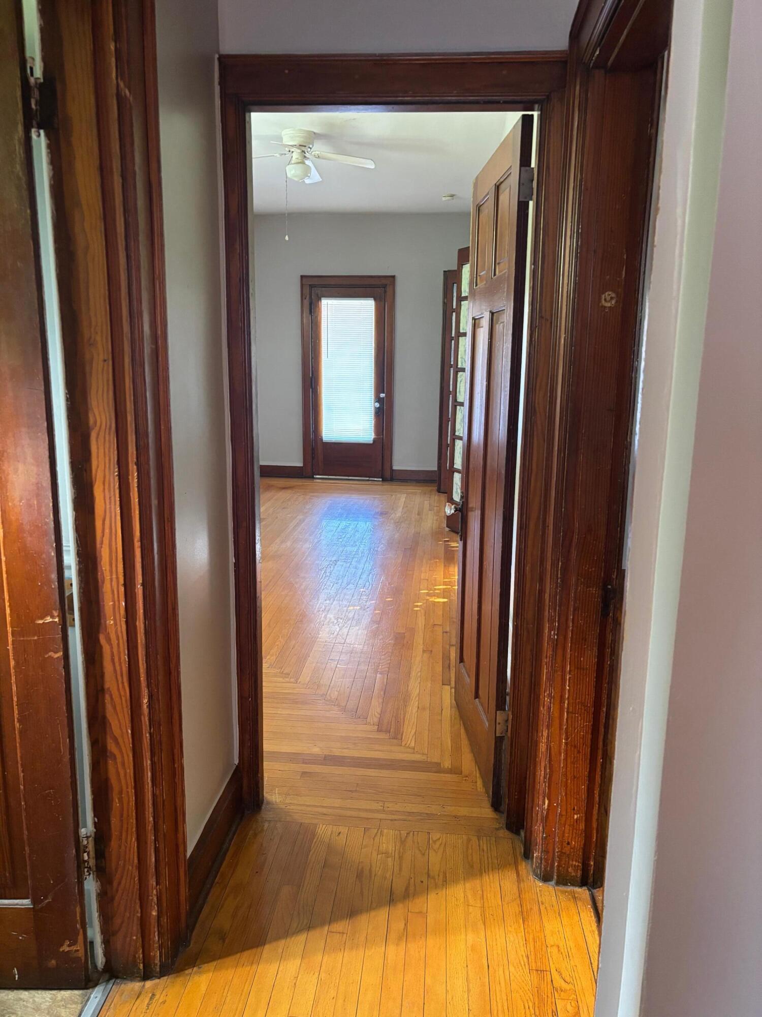 1802 Holman Street Covington, KY 41014 - Photo 6 of 12