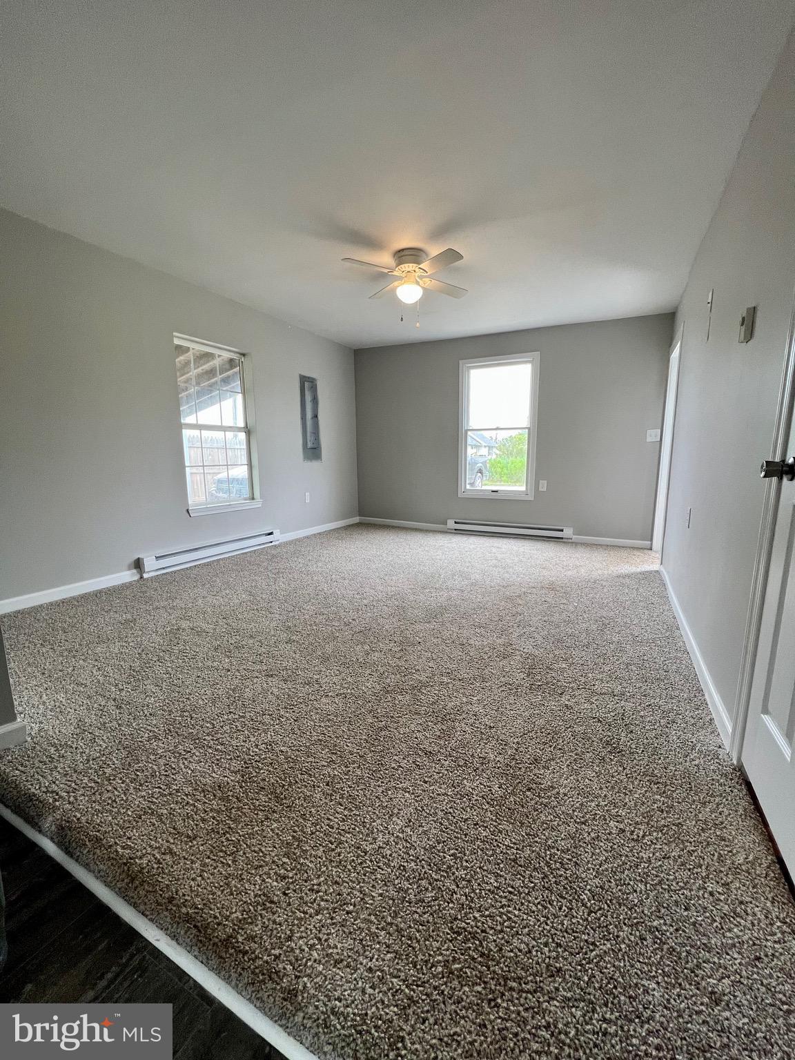3137 Calvary Road Crisfield, MD 21817 - Photo 3 of 20 Living room