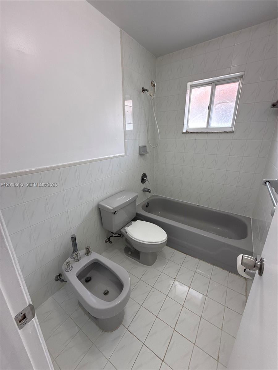 10101 West Okeechobee Road, Unit 9202 Hialeah Gardens, FL 33016 - Photo 28 of 32