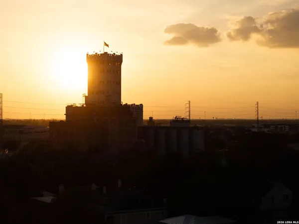 $415,000 | 1115 South Alamo Street, Unit 2304, San Antonio, TX 78210