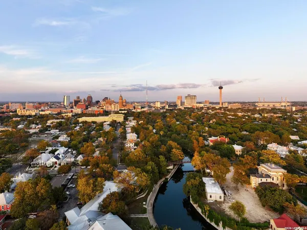 $415,000 | 1115 South Alamo Street, Unit 2304, San Antonio, TX 78210