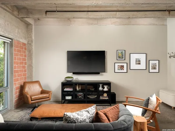 $415,000 | 1115 South Alamo Street, Unit 2304, San Antonio, TX 78210