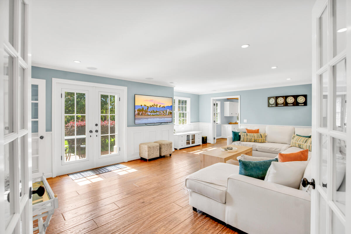 940 Channel Drive Santa Barbara, CA 93108 - Photo 5 of 65 Living Room - 940 Channel Dr SB CA