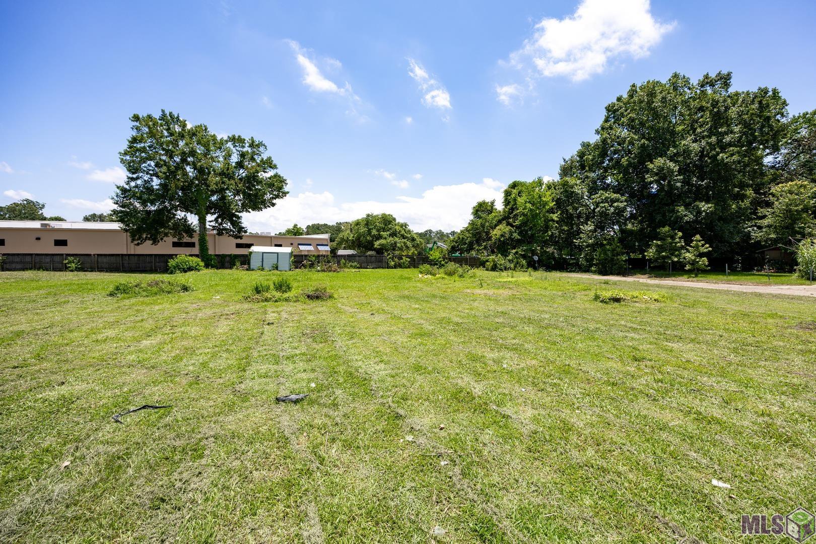 5633 Houston Drive Baton Rouge, LA 70809 - Photo 1 of 1