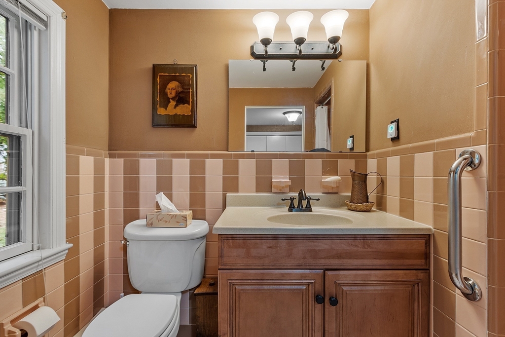 26 Lovejoy Road Andover, MA 01810 - Photo 29 of 42 Gallery Image 29