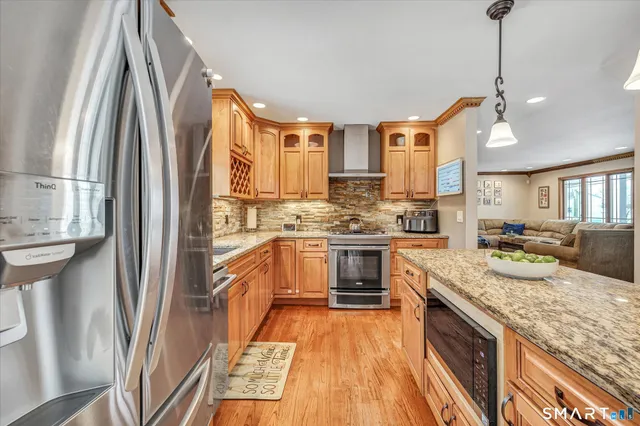 $675,000 | 73 Valley View Road, Milford, CT 06461