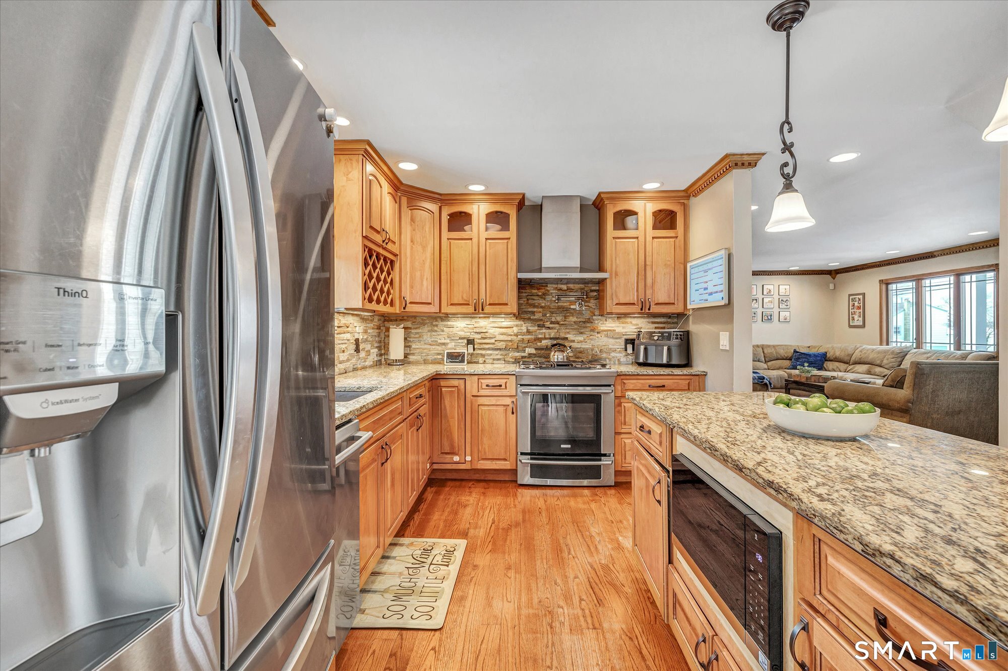 73 Valley View Road Milford, CT 06461 - Photo 14 of 40