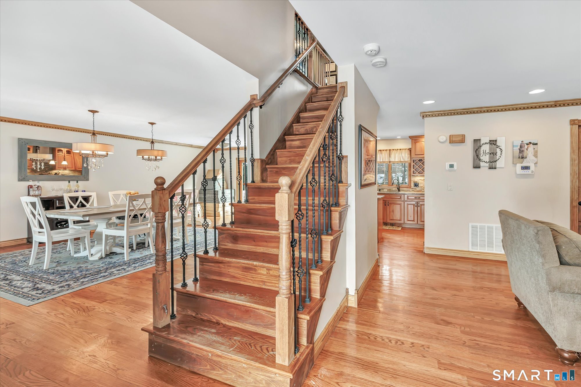 73 Valley View Road Milford, CT 06461 - Photo 5 of 40