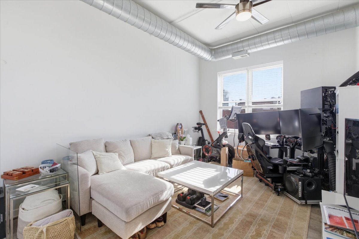 1155 West Madison Street, Unit 501 Chicago, IL 60607 - Photo 14 of 17