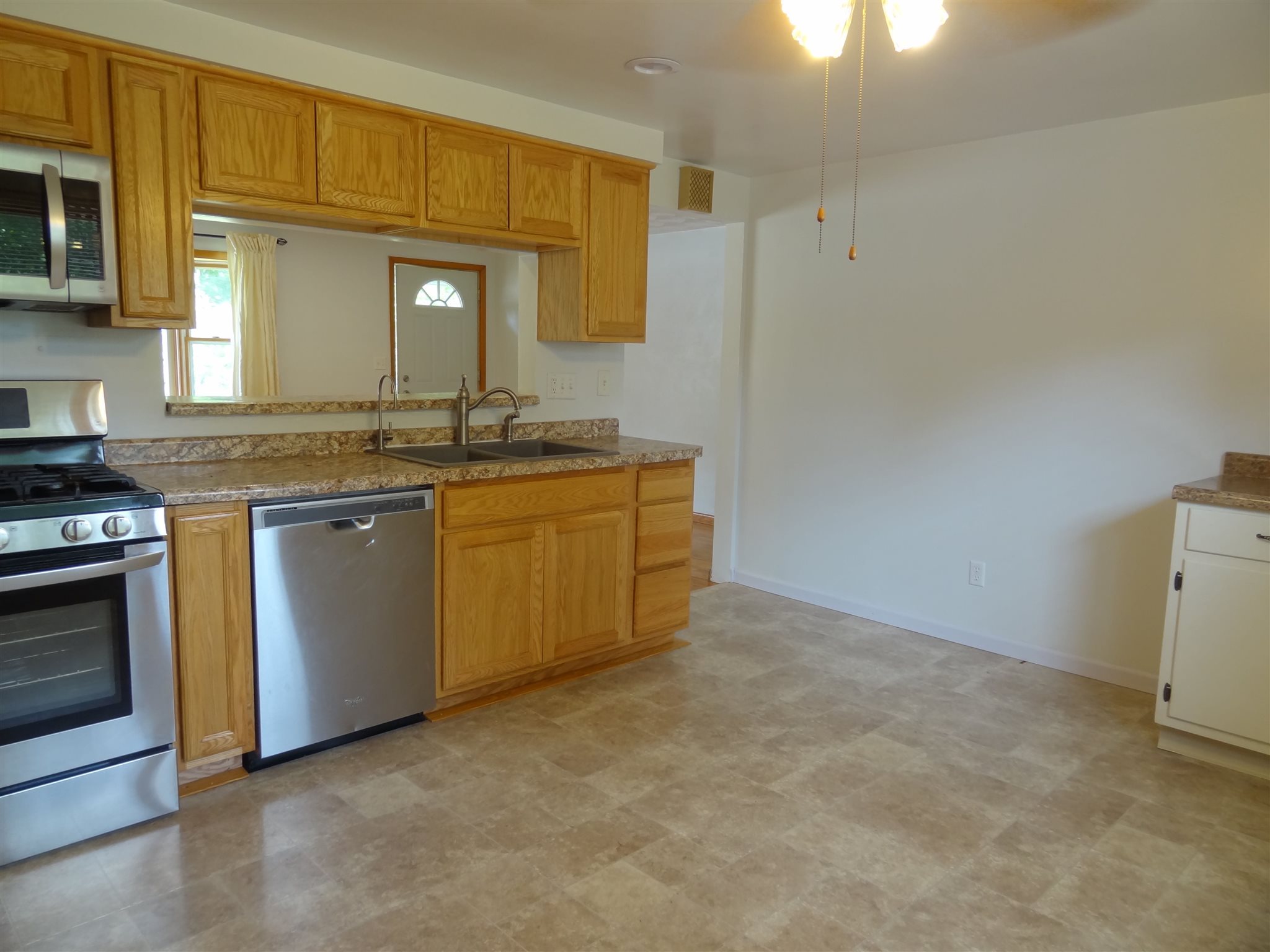 311 Blake Drive Fort Wayne, IN 46804 - Photo 4 of 18