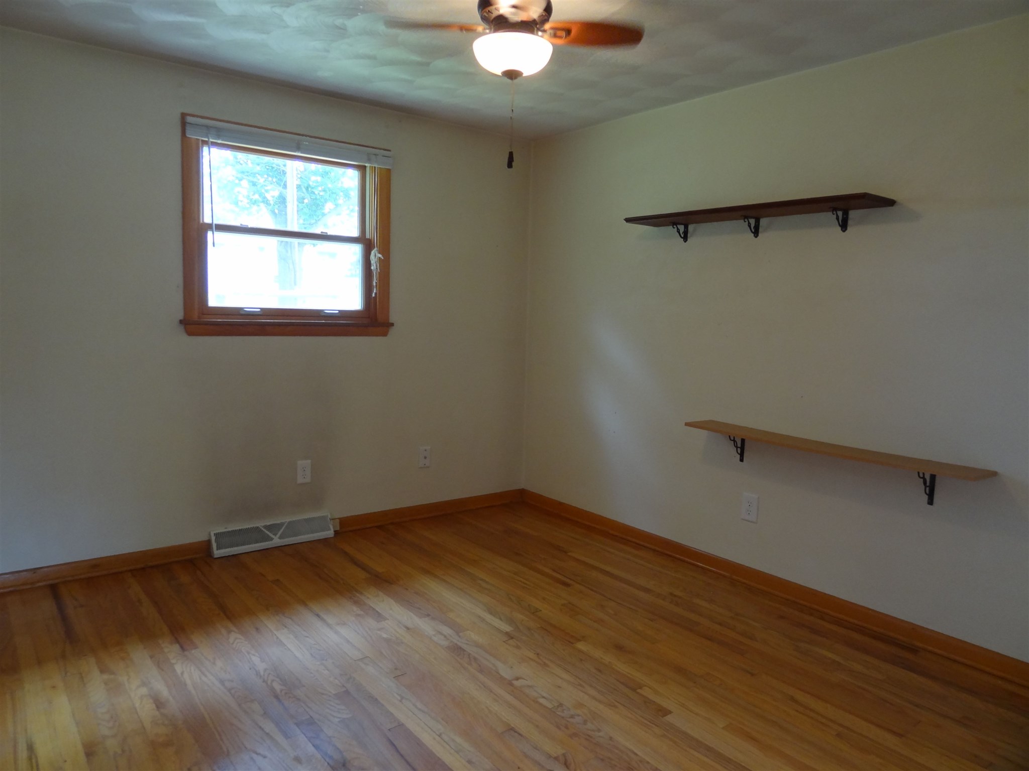 311 Blake Drive Fort Wayne, IN 46804 - Photo 7 of 18