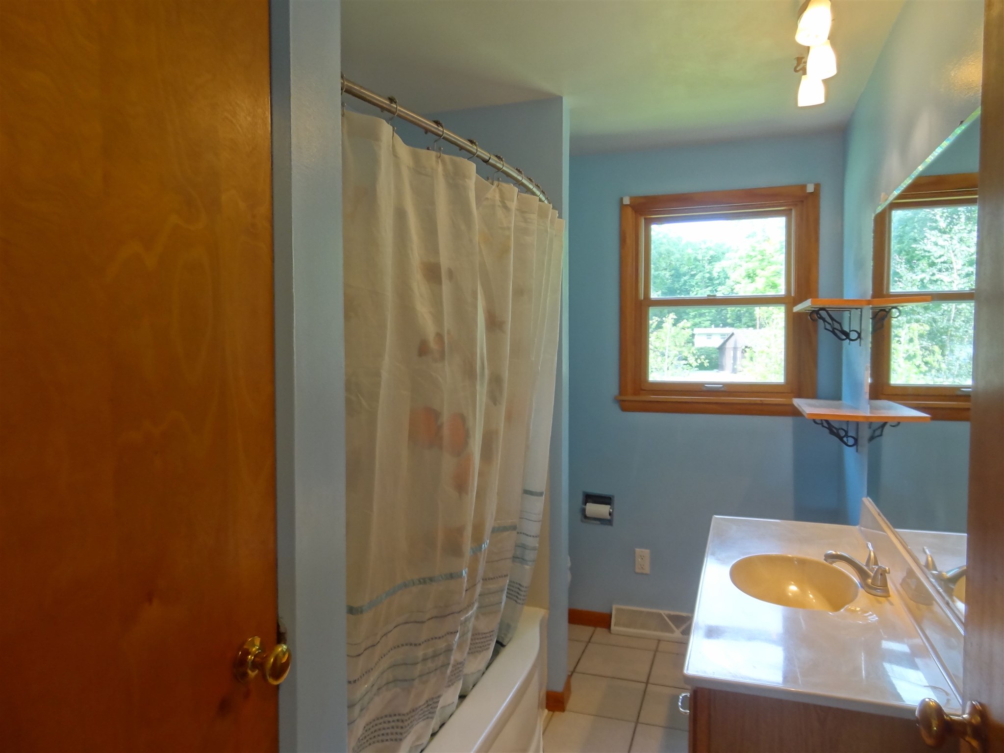 311 Blake Drive Fort Wayne, IN 46804 - Photo 9 of 18