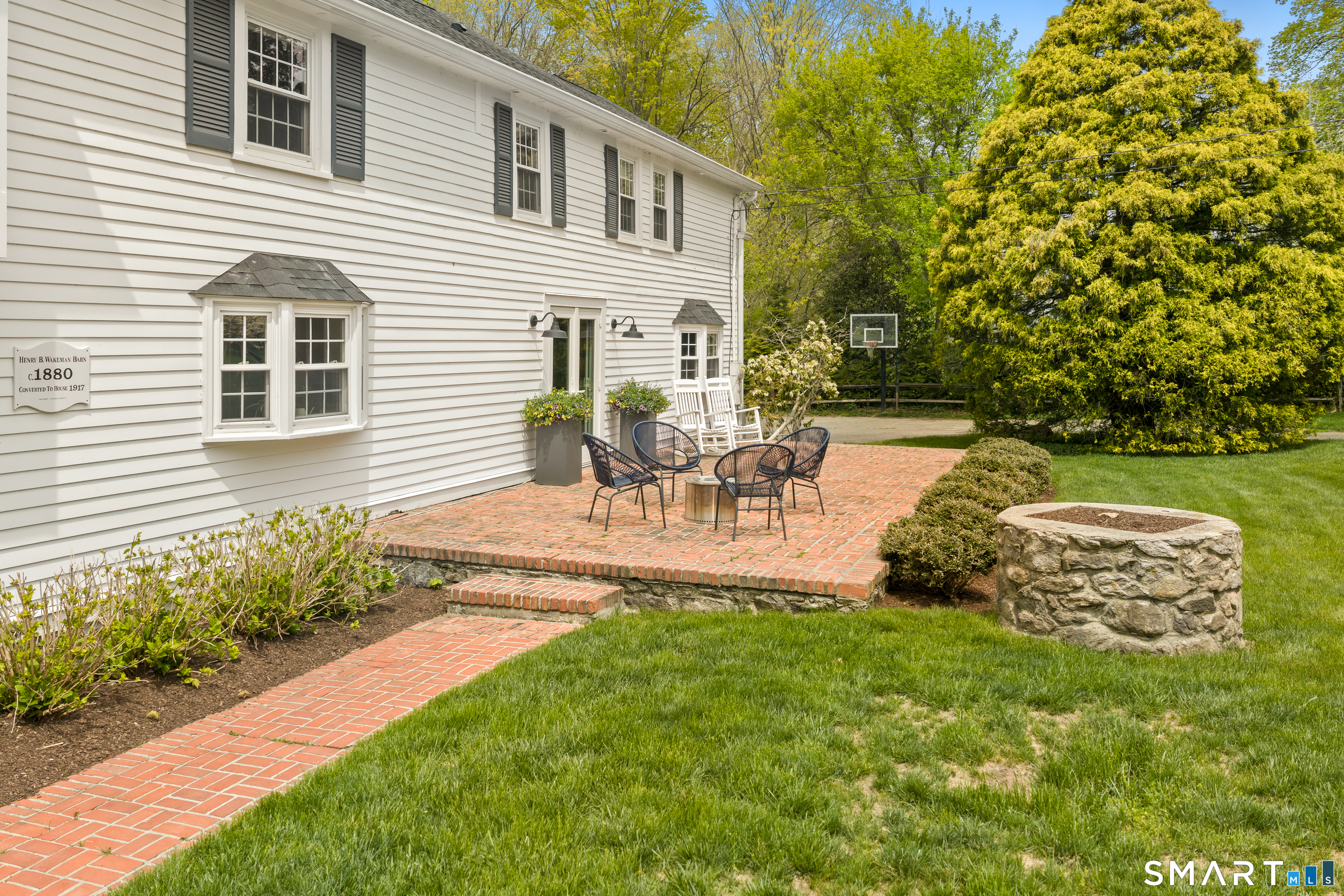 4 Wake Robin Road Westport, CT 06880 - Photo 32 of 39