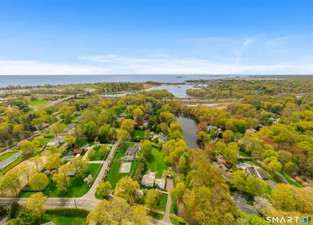 $1,800,000 | 4 Wake Robin Road, Westport, CT 06880