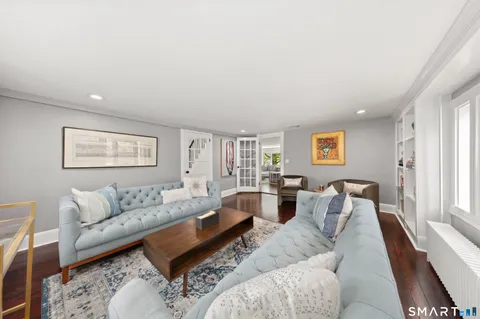 $1,800,000 | 4 Wake Robin Road, Westport, CT 06880
