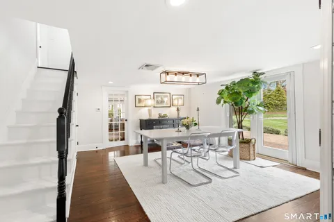 $1,800,000 | 4 Wake Robin Road, Westport, CT 06880