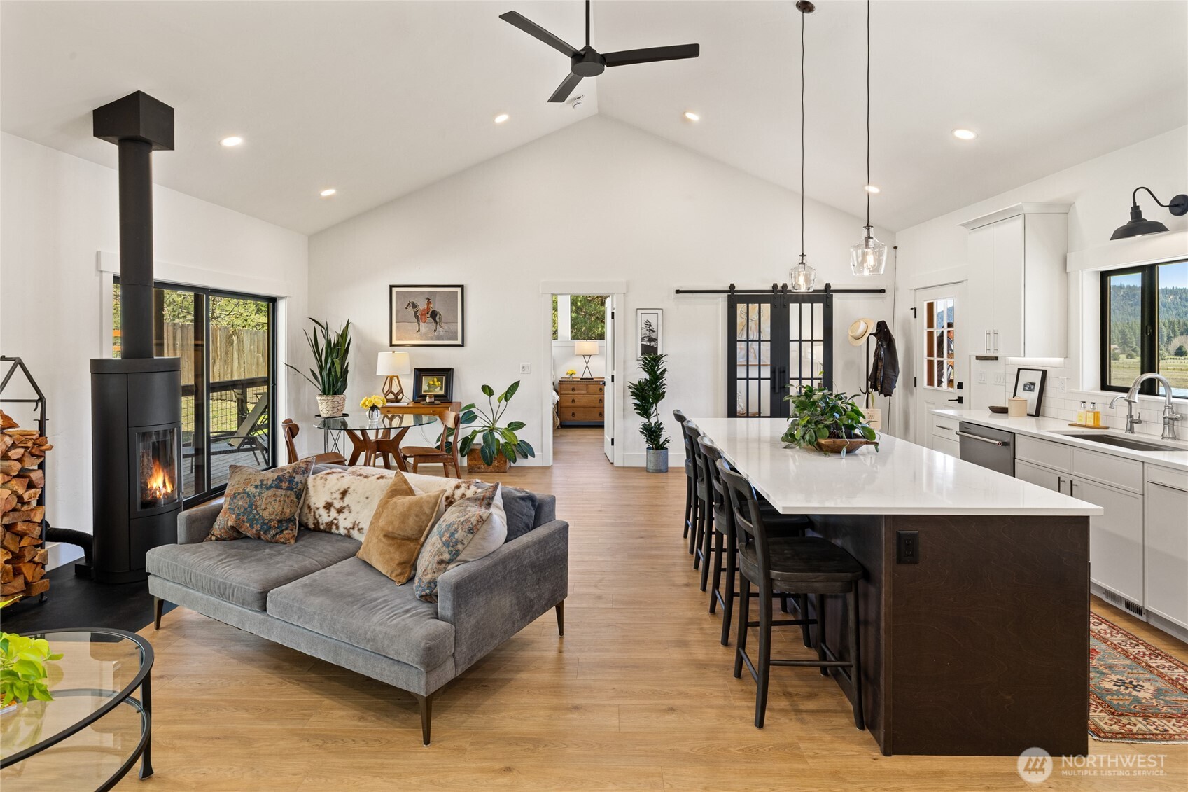 10692 Teanaway Road Cle Elum, WA 98922 - Photo 16 of 40