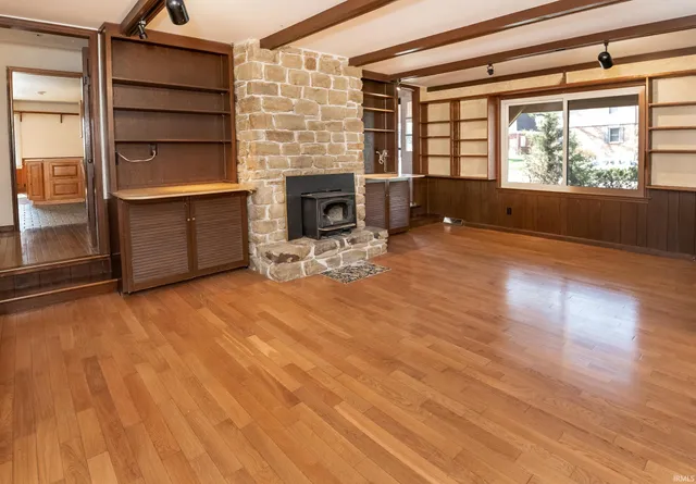 $565,000 | 2131 East Meadowbluff Court, Bloomington, IN 47401