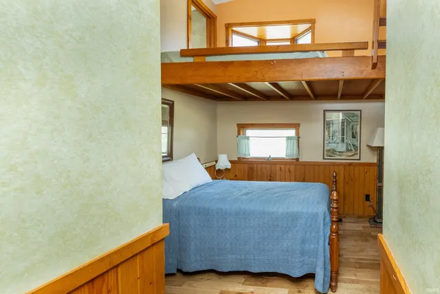 $565,000 | 2131 East Meadowbluff Court, Bloomington, IN 47401