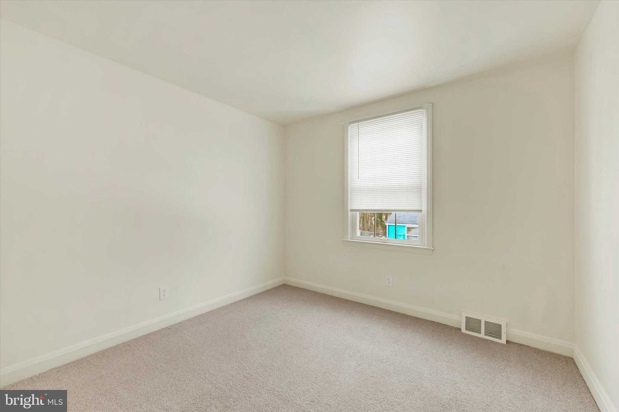 322 Sassafras Road Baltimore, MD 21221 - Photo 13 of 41