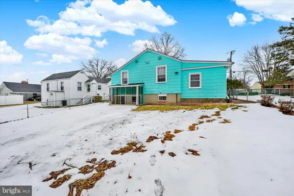 $299,900 | 322 Sassafras Road, Baltimore, MD 21221