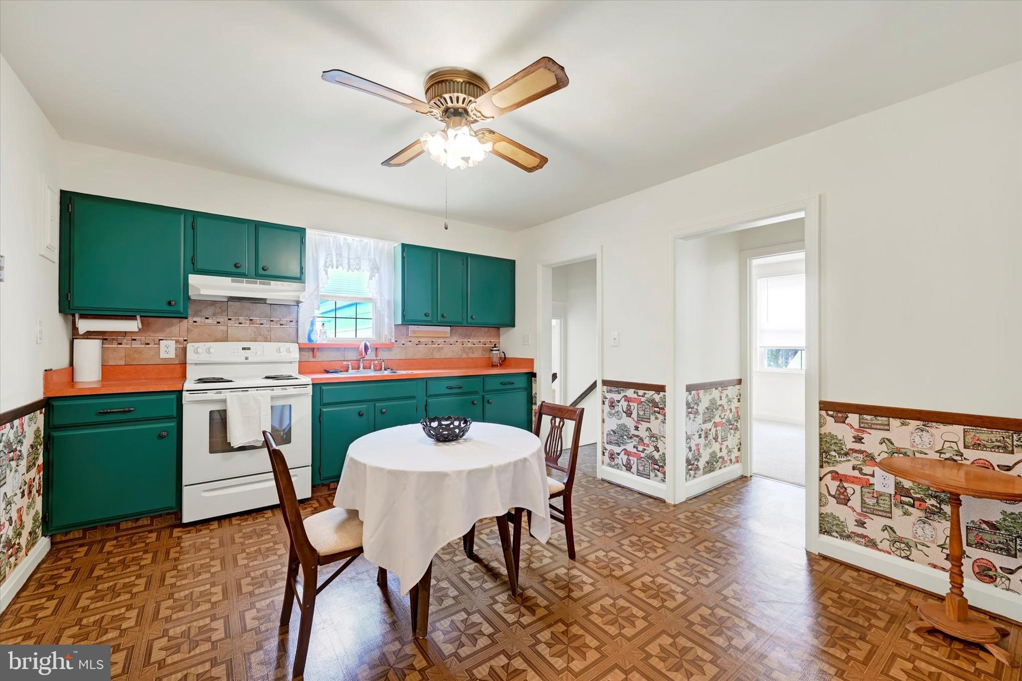 322 Sassafras Road Baltimore, MD 21221 - Photo 7 of 41