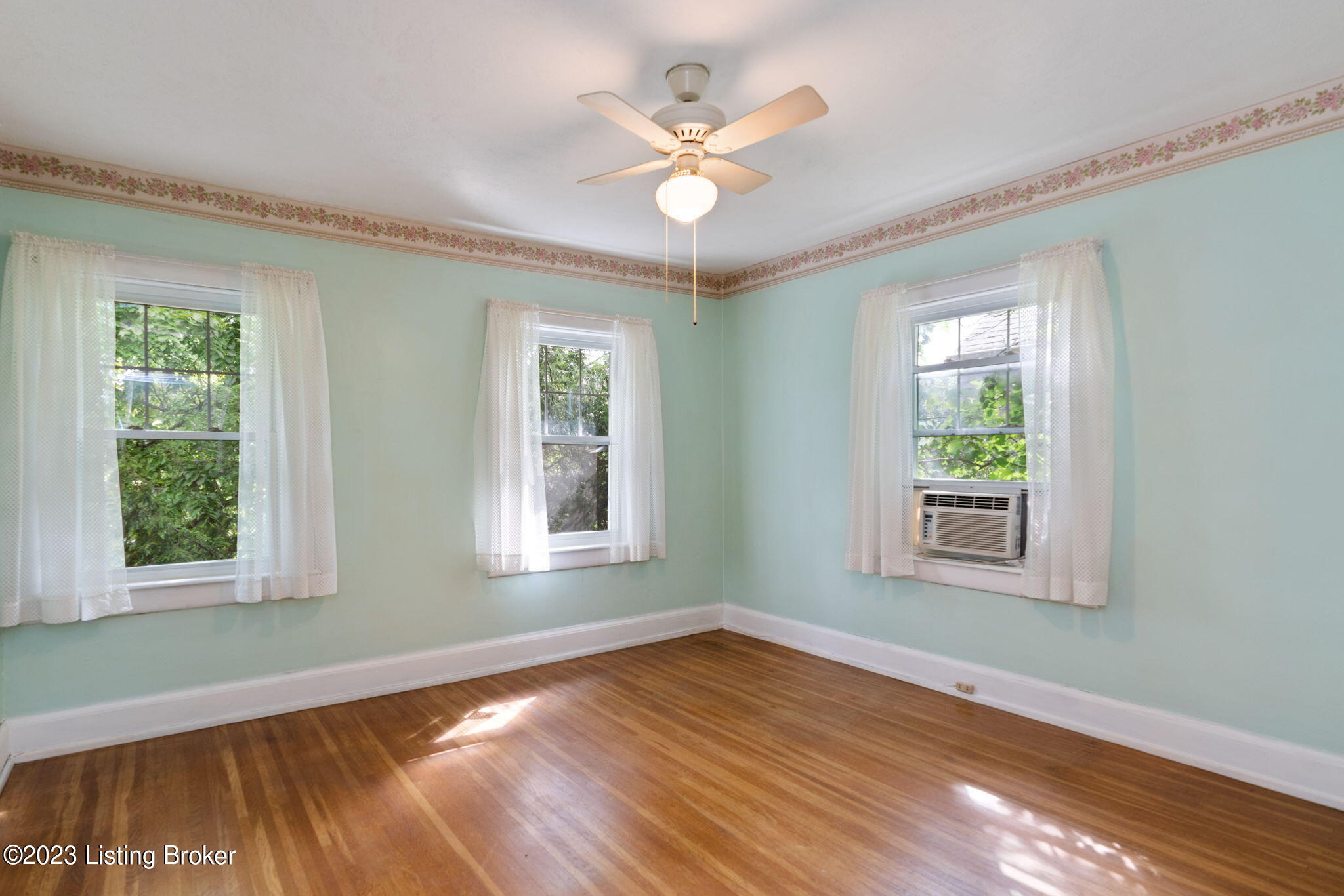 2324 Broadmeade Road Louisville, KY 40205 - Photo 48 of 63 2324 Broadmeade Rd-51