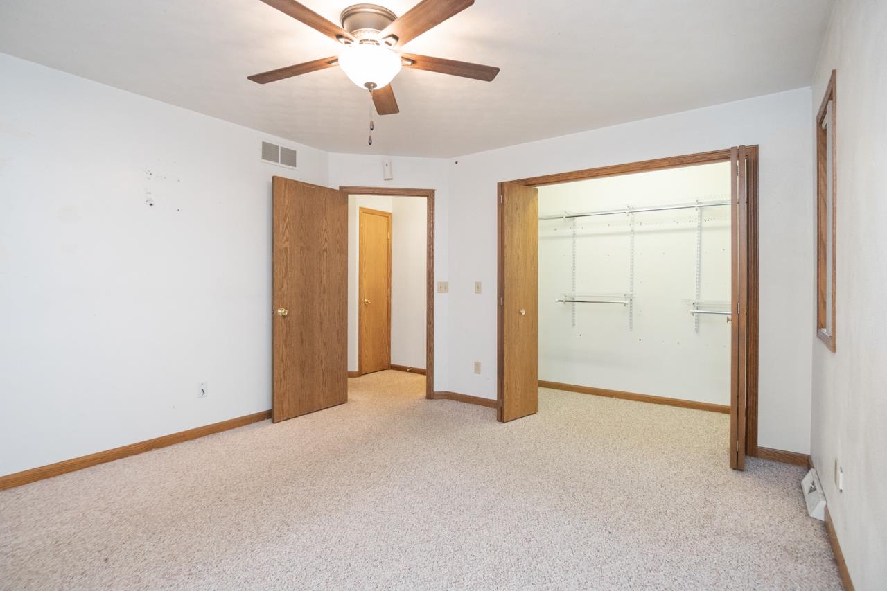 124 South Custer Street Brillion, WI 54110 - Photo 19 of 40