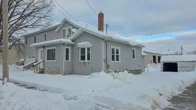 $215,000 | 124 South Custer Street, Brillion, WI 54110