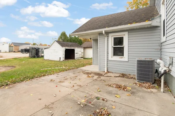 $209,000 | 124 South Custer Street, Brillion, WI 54110