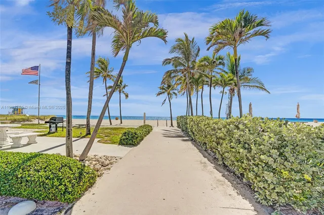 $260,000 | 1701 South Ocean Drive, Unit 105, Hollywood, FL 33019