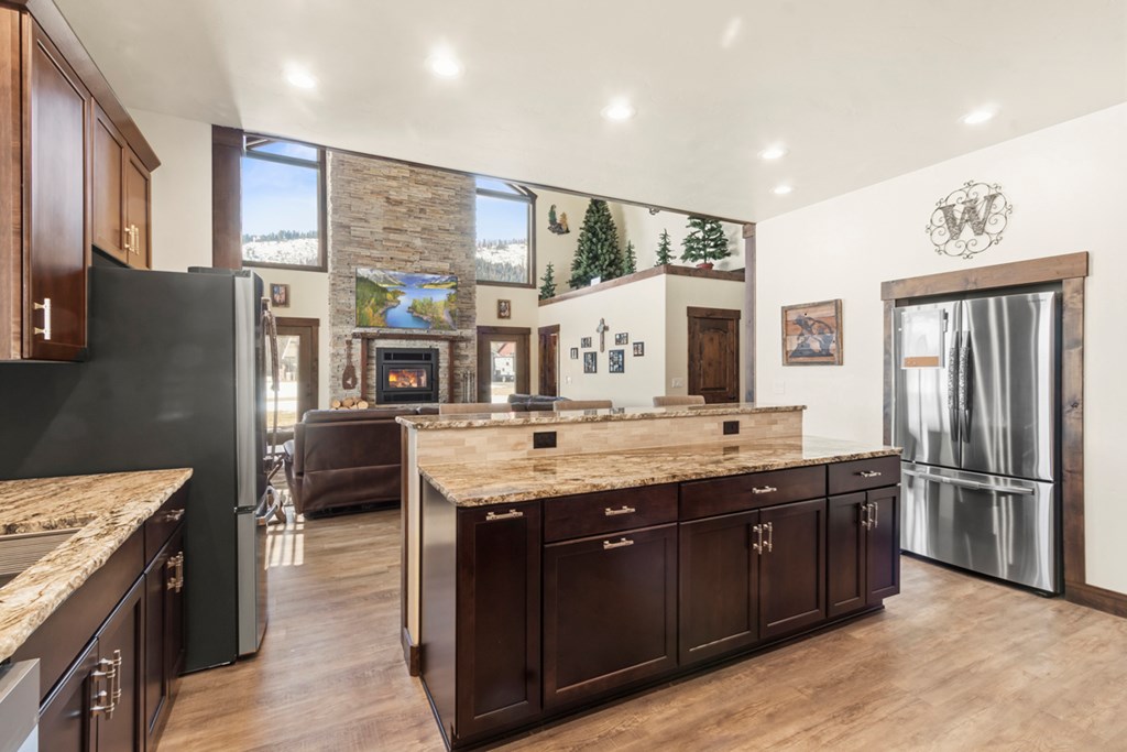 1884 Little Pine Road Donnelly, ID 83615 - Photo 16 of 45 Granite Counters