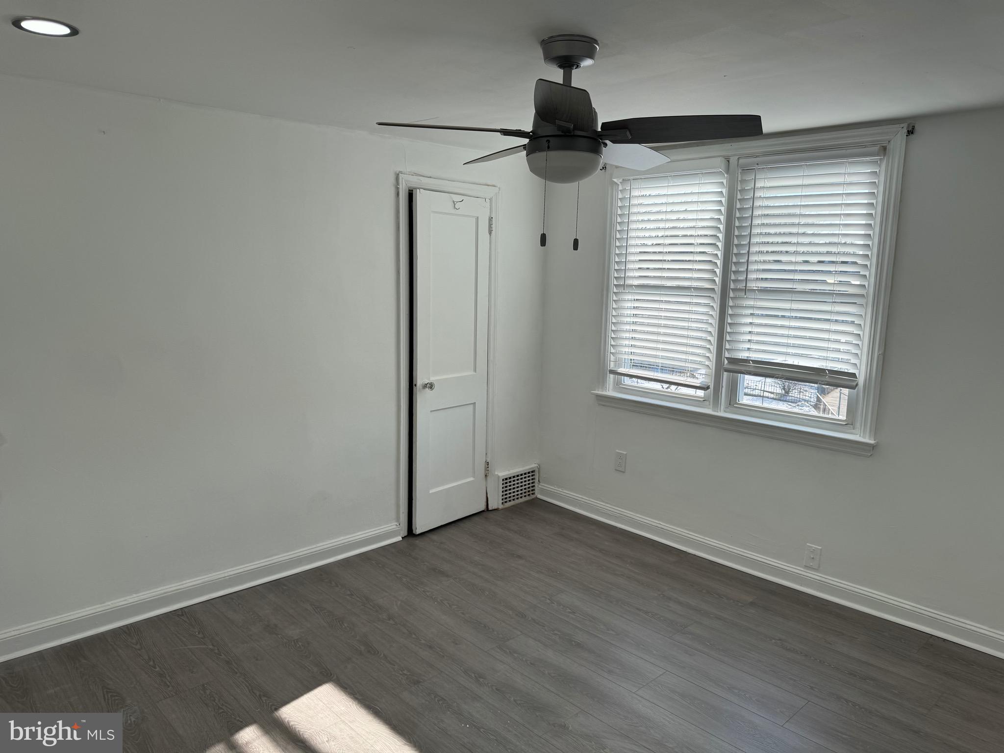 1203 Edgehill Road Darby, PA 19023 - Photo 14 of 24