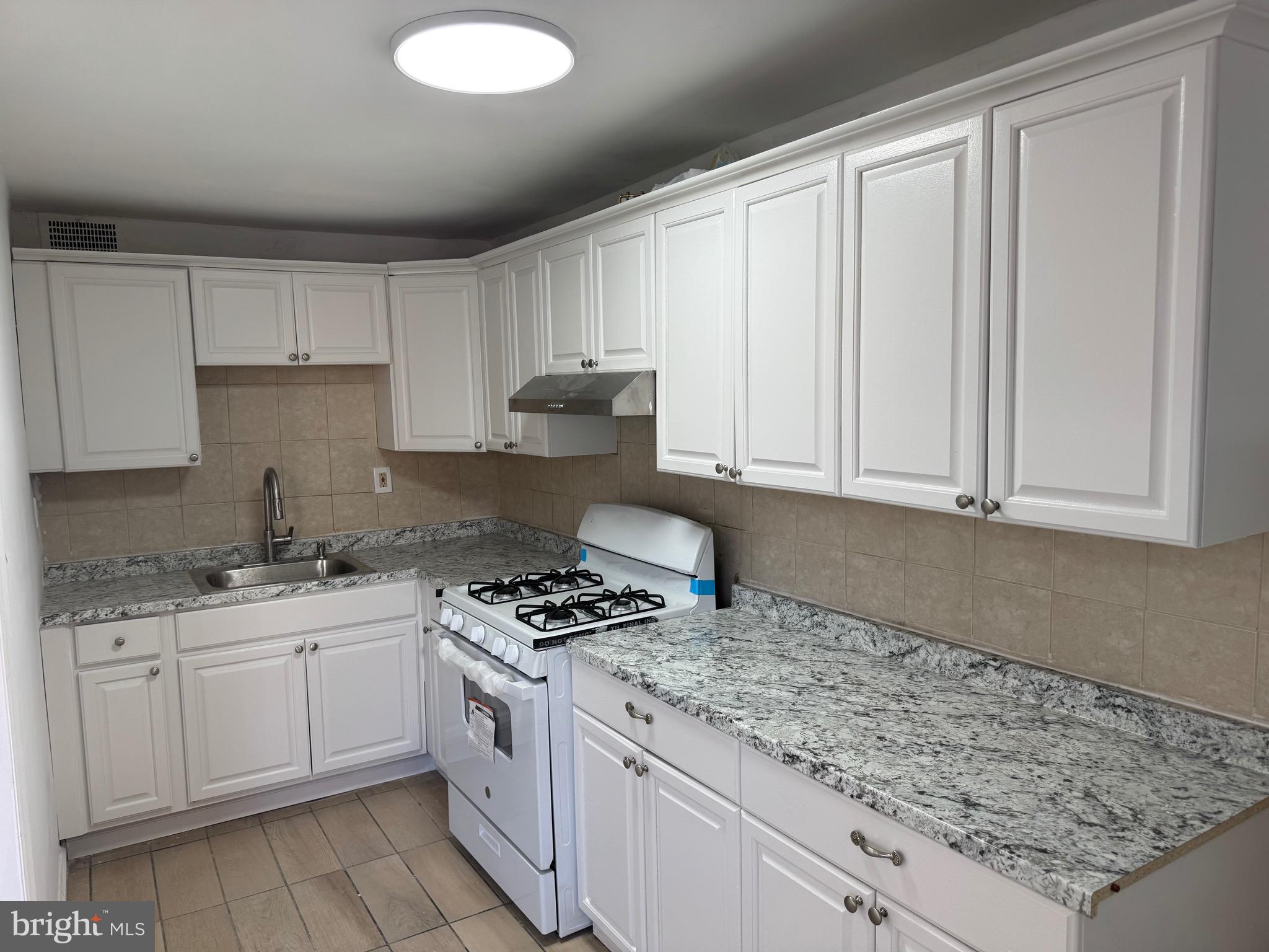 1203 Edgehill Road Darby, PA 19023 - Photo 2 of 24