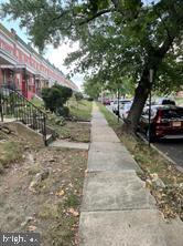22 South Tremont Road Baltimore, MD 21229 - Photo 2 of 19 Gallery Image 2