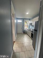 22 South Tremont Road Baltimore, MD 21229 - Photo 7 of 19 Gallery Image 7