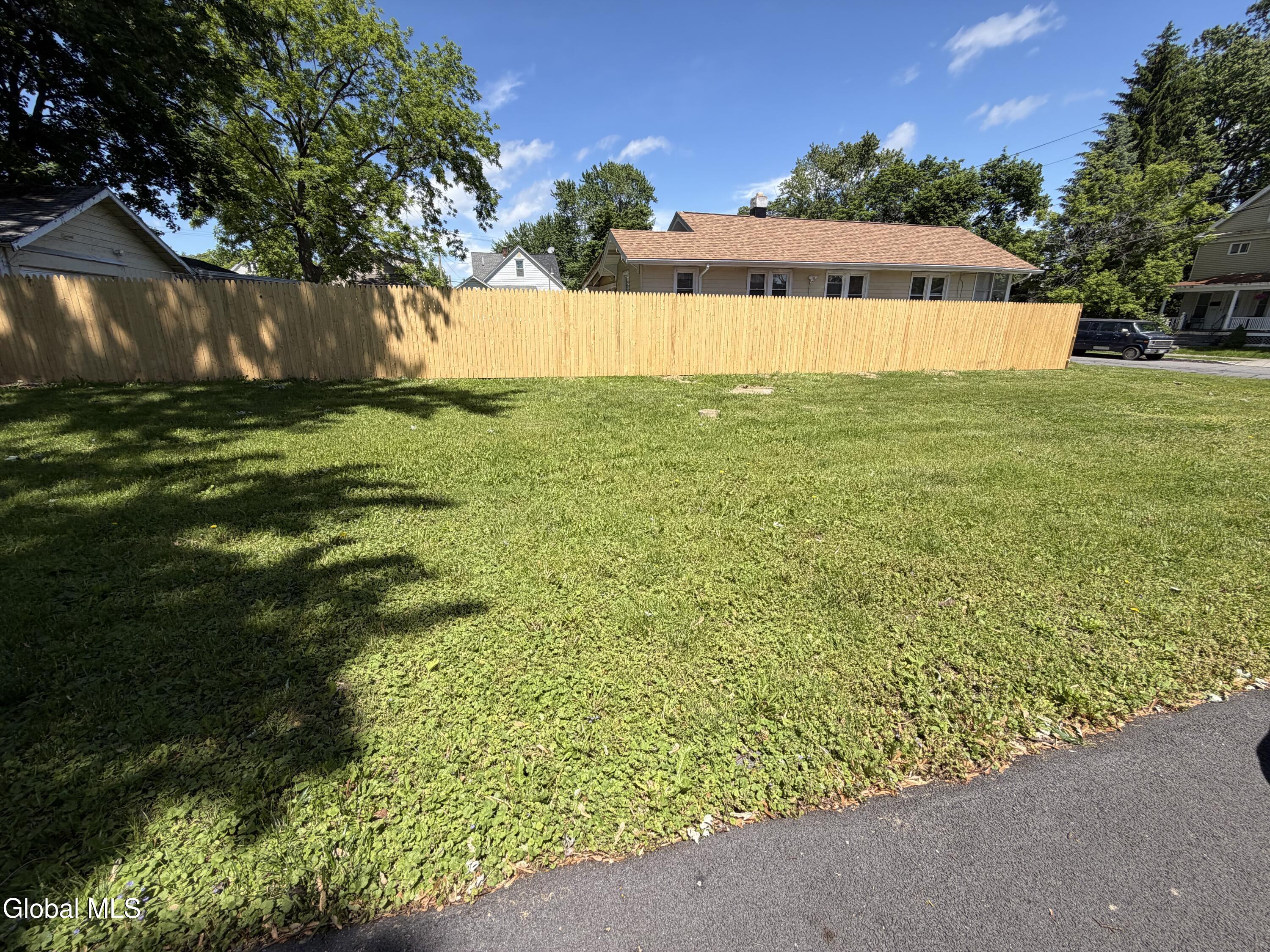 1747 Oneida Street Schenectady, NY 12308 - Photo 31 of 31 IMG_7487