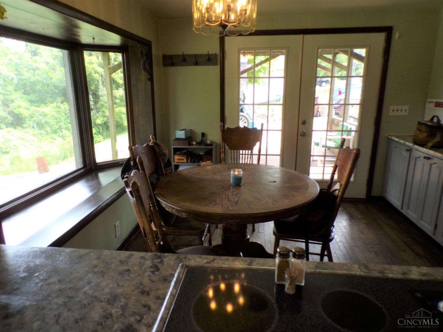6146 Thompson Road Cincinnati, OH 45247 - Photo 15 of 29