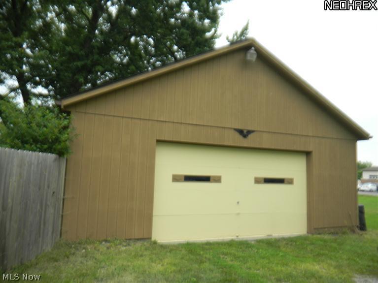 689 East Smith Road Medina, OH 44256 - Photo 2 of 15 Gallery Image 2