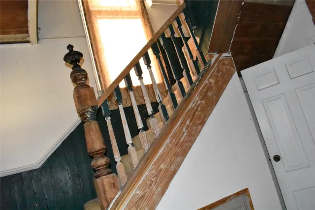 a view of an entryway